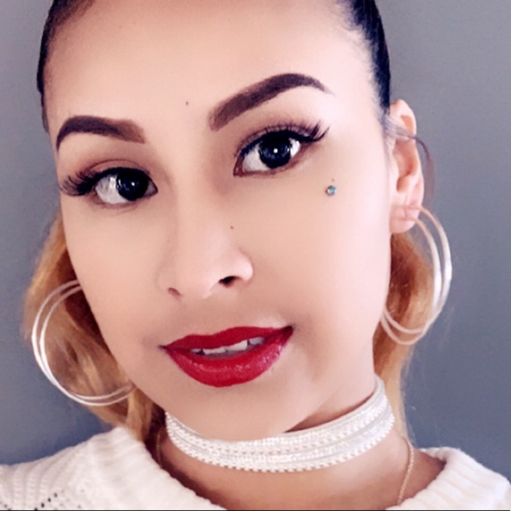 Single Sterling Silver timeless  hoop earrings are a staple for any ocassion.